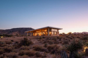 Hawk and Mesa- 120Acre Icon with Cowboy Pool Hot Tub